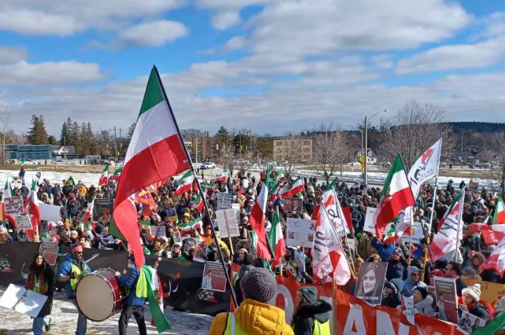 گزارش تصویری از تجمع اعتراضی هزاران ایرانی در تورنتو